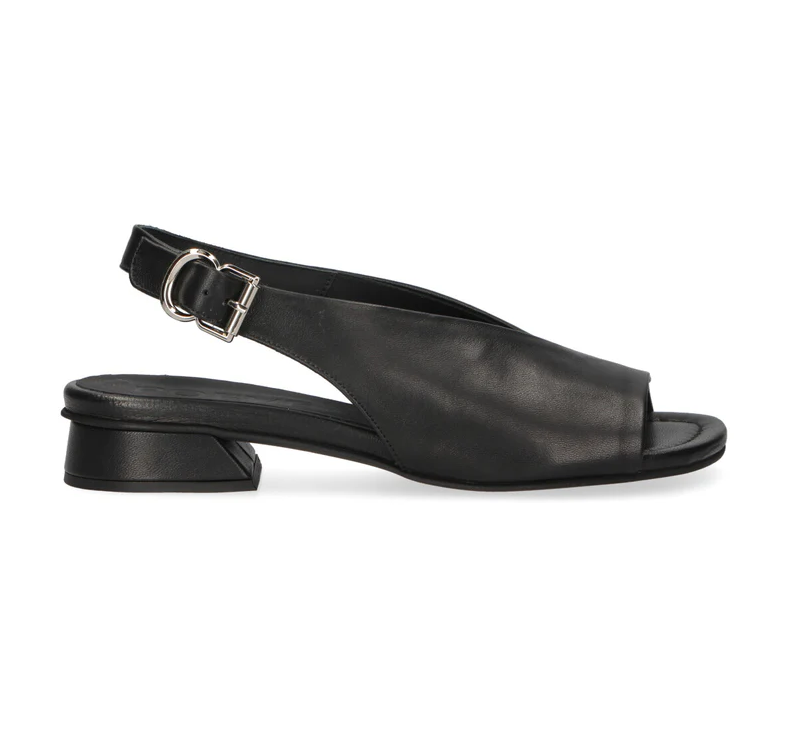 SANDALO IN PELLE NERA
