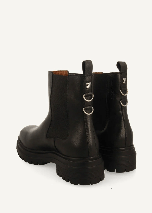 GHETTA IN PELLE NERA - CALZATURE - Due Piedi