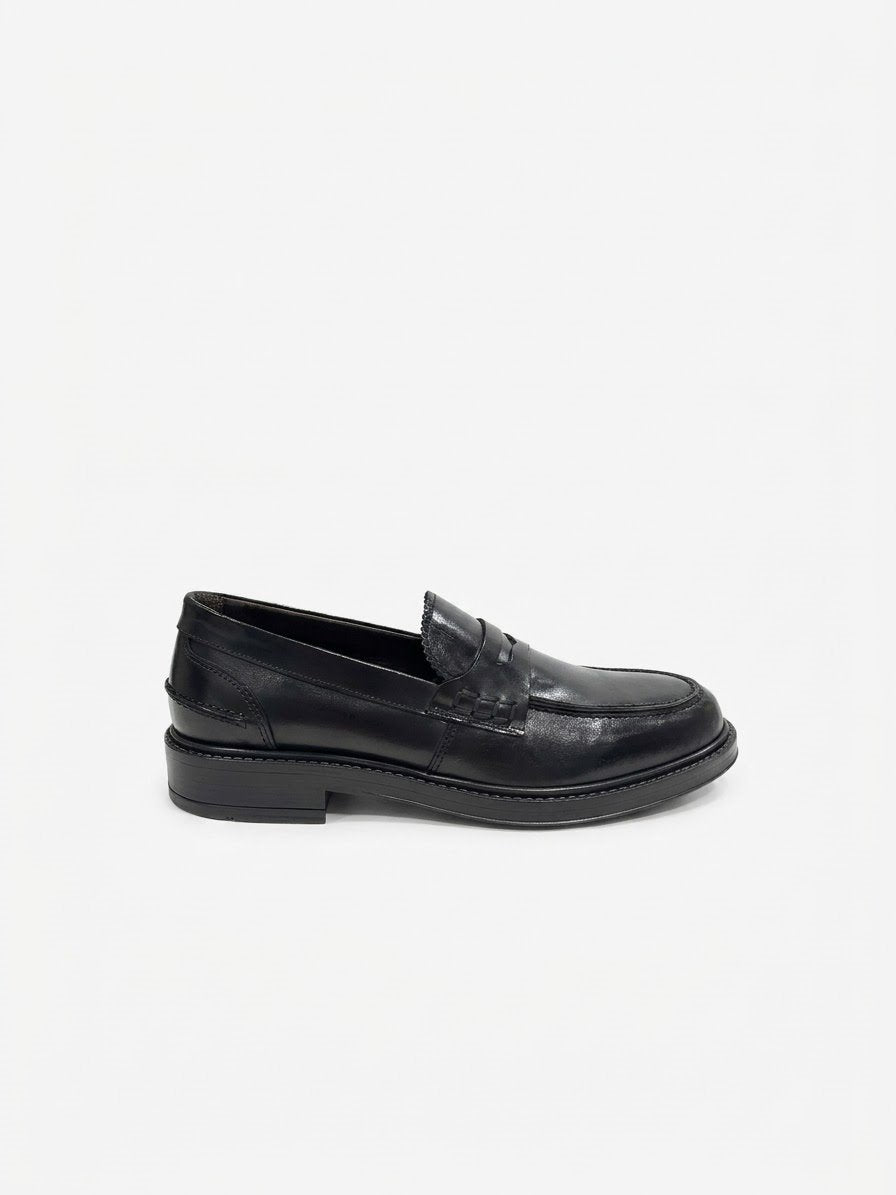 MOCASSINO IN PELLE - CALZATURE - Due Piedi