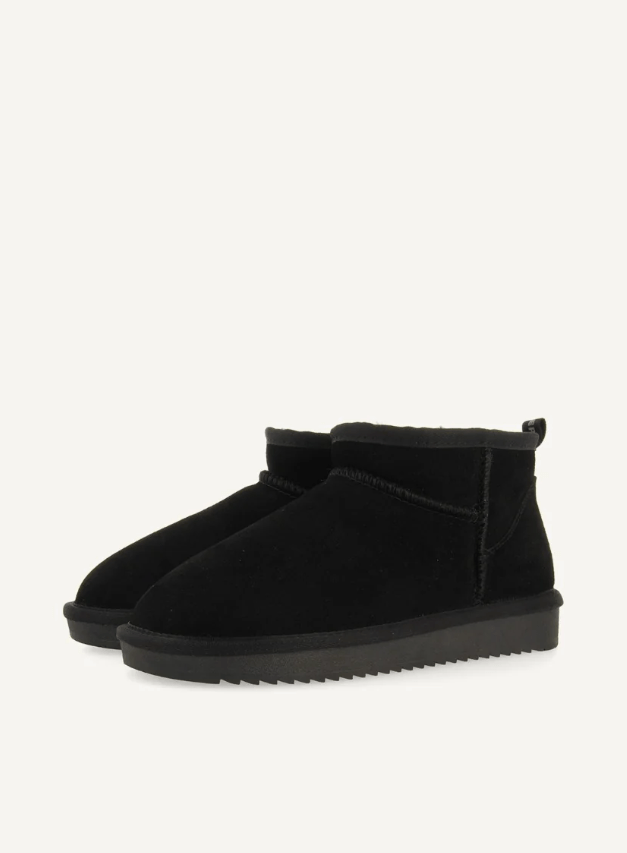 POLACCO IN PELLE NERO - CALZATURE - Due Piedi