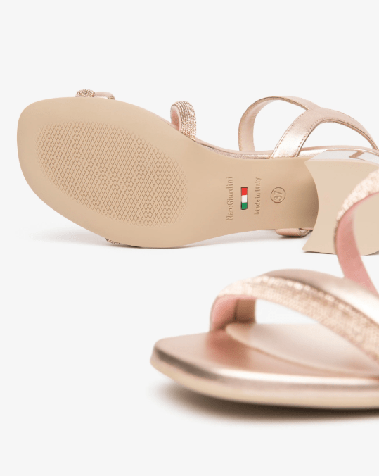 SANDALO IN PELLE - CALZATURE - Due Piedi