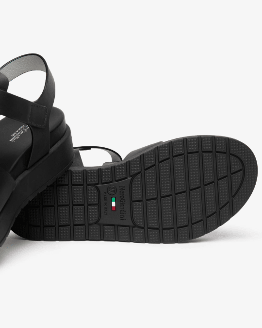SANDALO IN PELLE - CALZATURE - Due Piedi