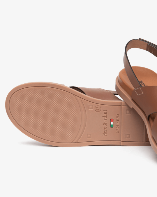 SANDALO IN PELLE - CALZATURE - Due Piedi