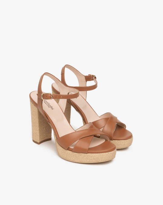 SANDALO IN PELLE CON PLATEAU - CALZATURE - Due Piedi