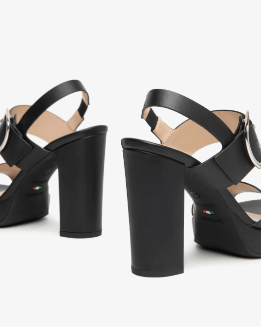 SANDALO IN PELLE CON PLATEAU - CALZATURE - Due Piedi