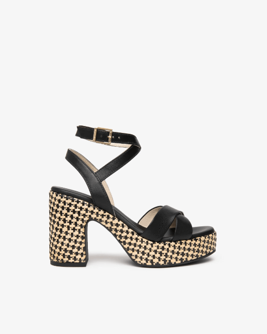 SANDALO IN PELLE CON PLATEAU - CALZATURE - Due Piedi