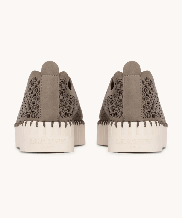 SLIP ON IN PELLE - CALZATURE - Due Piedi