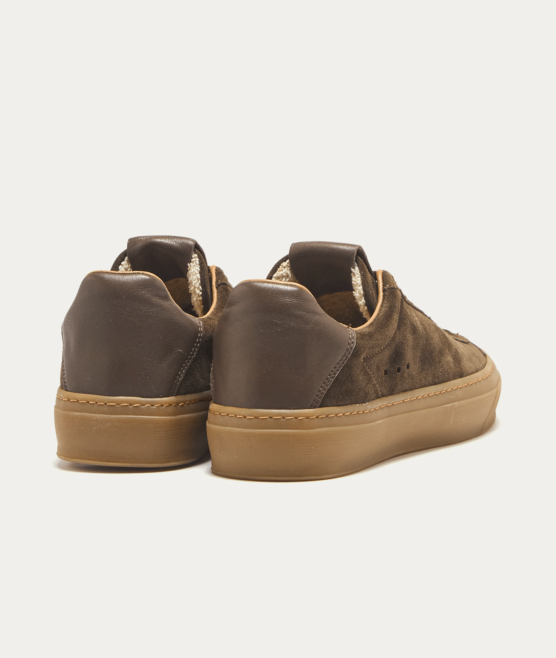 SNEAKERS IN CAMOSCIO - CALZATURE - Due Piedi