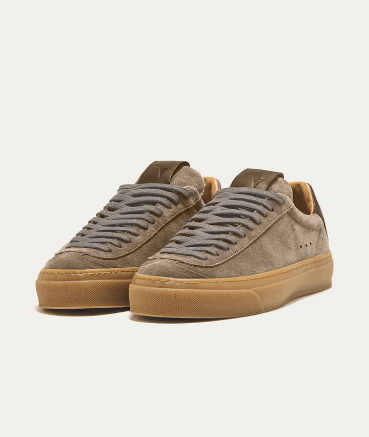 SNEAKERS IN CAMOSCIO - CALZATURE - Due Piedi
