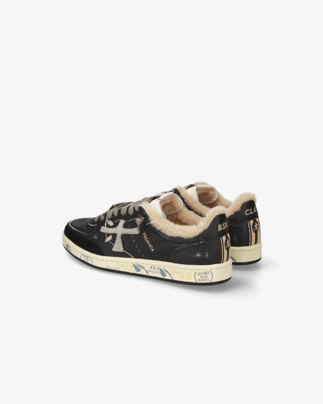 SNEAKERS IN PELLE - CALZATURE - Due Piedi