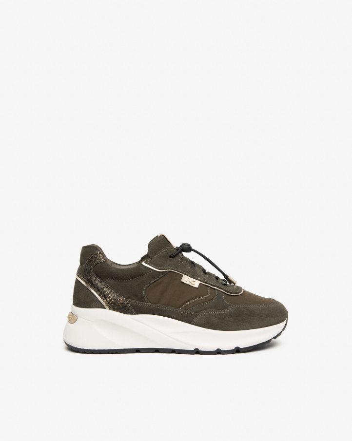 SNEAKERS IN PELLE - CALZATURE - Due Piedi