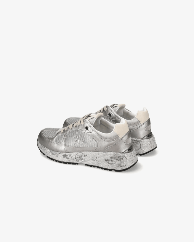 SNEAKERS IN PELLE - CALZATURE - Due Piedi