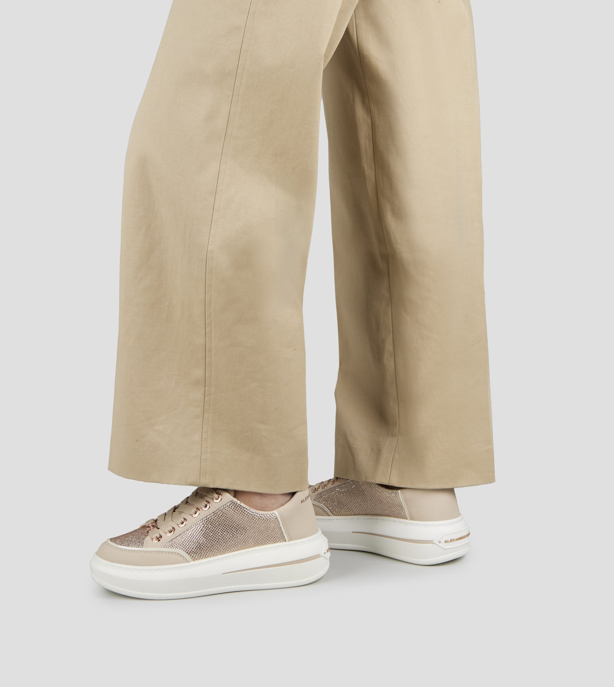 SNEAKERS IN PELLE - CALZATURE - Due Piedi