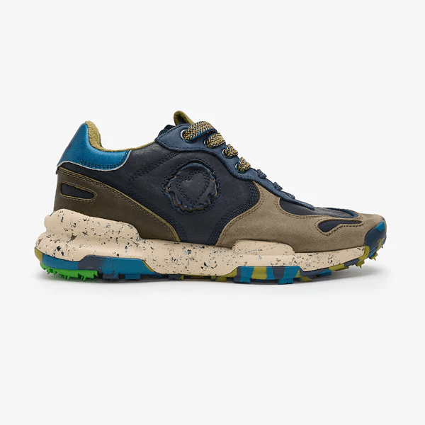 SNEAKERS IN PELLE - CALZATURE - Due Piedi