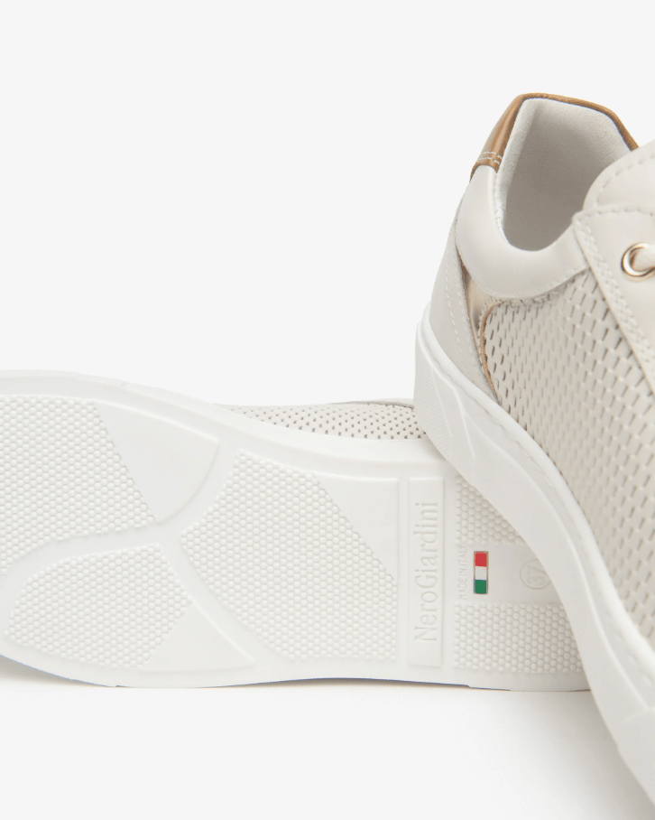 SNEAKERS IN PELLE - CALZATURE - Due Piedi