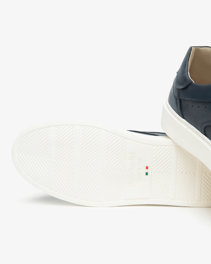 SNEAKERS IN PELLE - CALZATURE - Due Piedi