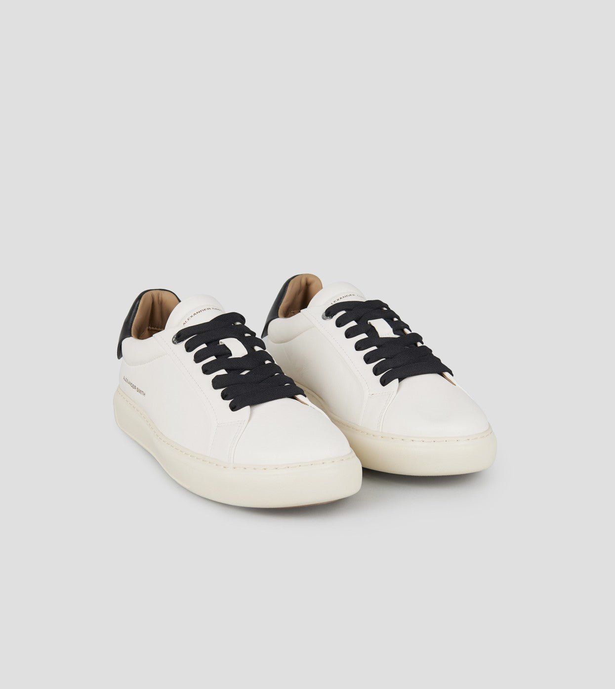 SNEAKERS IN PELLE - CALZATURE - Due Piedi
