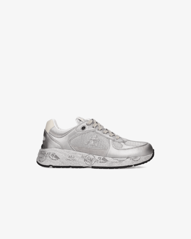 SNEAKERS IN PELLE - CALZATURE - Due Piedi