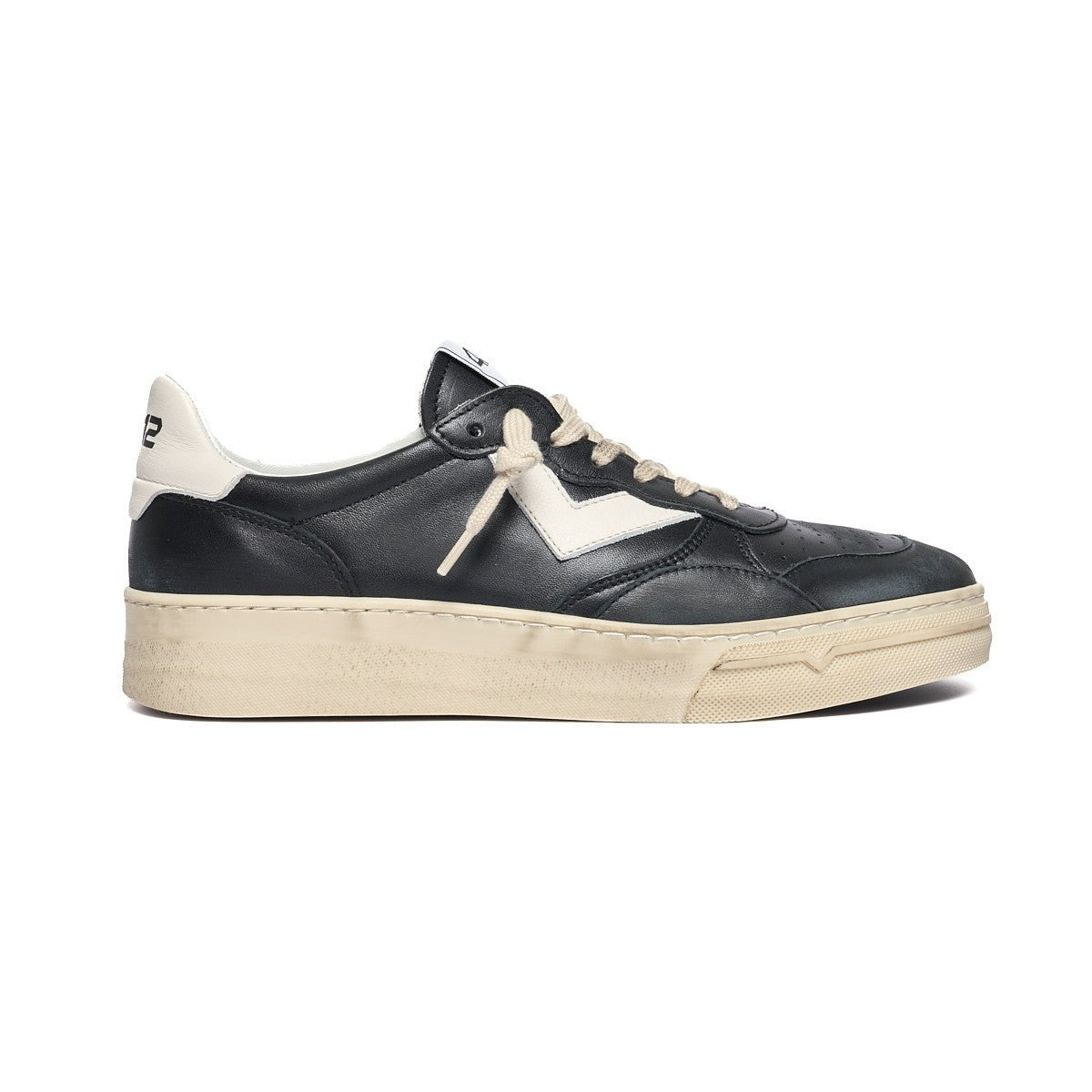 SNEAKERS IN PELLE - CALZATURE - Due Piedi