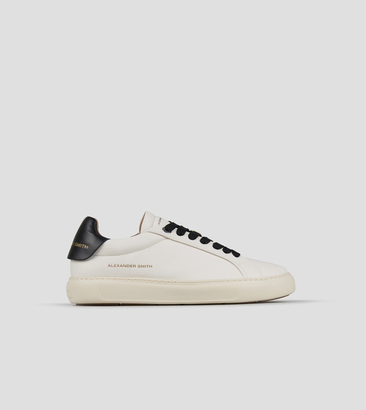 SNEAKERS IN PELLE - CALZATURE - Due Piedi