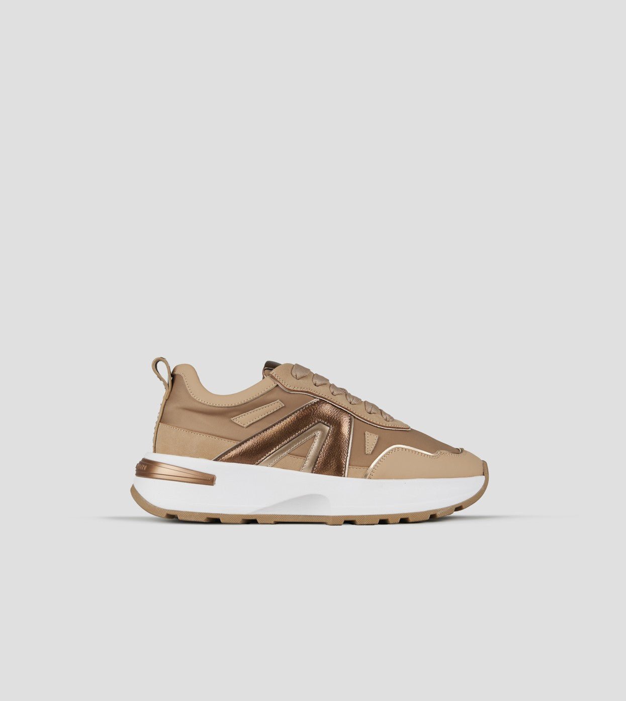 SNEAKERS IN PELLE - CALZATURE - Due Piedi