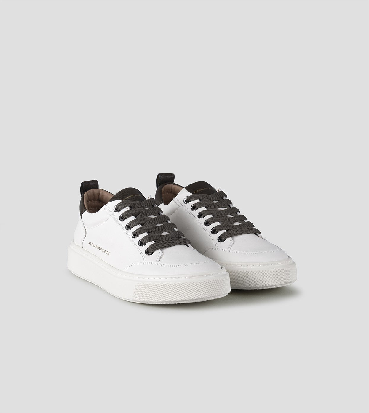 SNEAKERS IN PELLE - CALZATURE - Due Piedi
