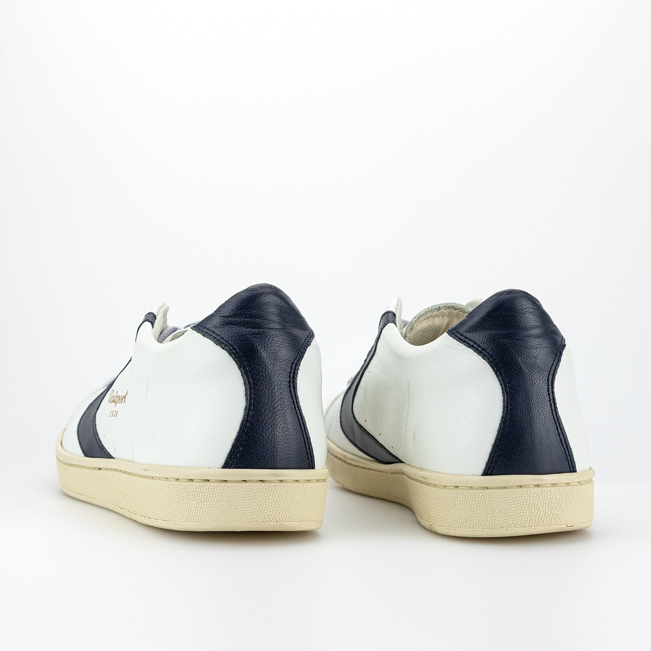 SNEAKERS IN PELLE - CALZATURE - Due Piedi