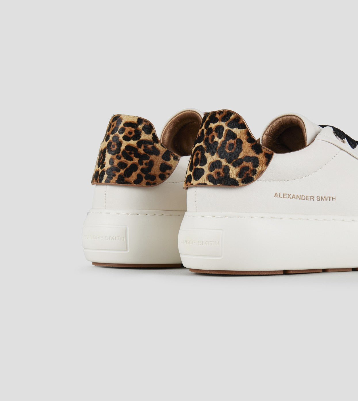 SNEAKERS IN PELLE - CALZATURE - Due Piedi
