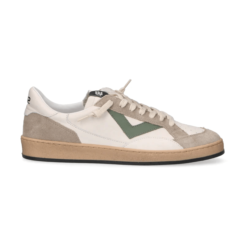 SNEAKERS IN PELLE - CALZATURE - Due Piedi