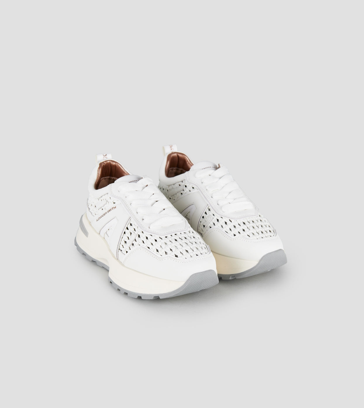 SNEAKERS IN PELLE - CALZATURE - Due Piedi