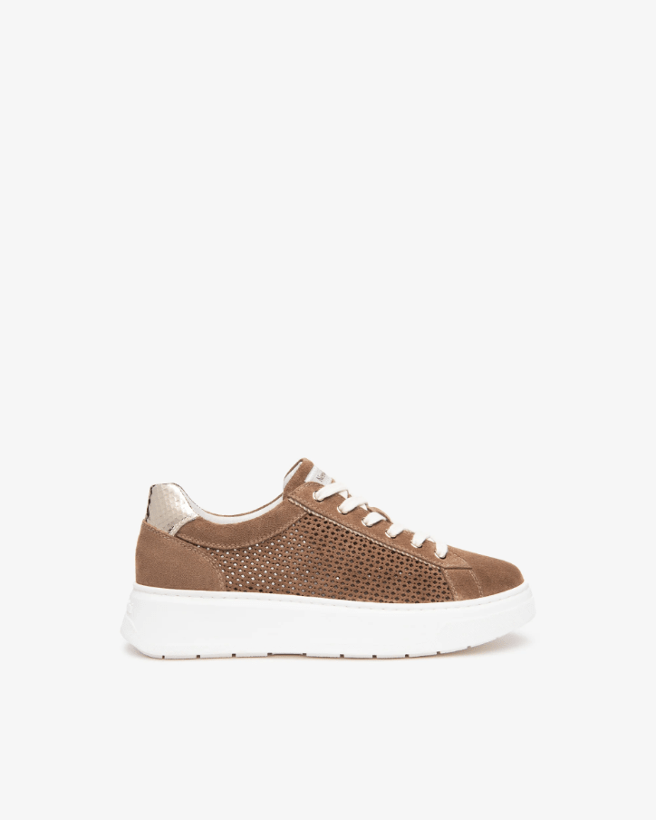 SNEAKERS IN PELLE - CALZATURE - Due Piedi