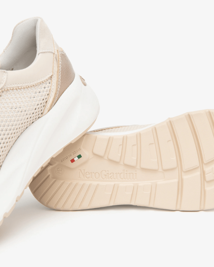 SNEAKERS IN PELLE - CALZATURE - Due Piedi