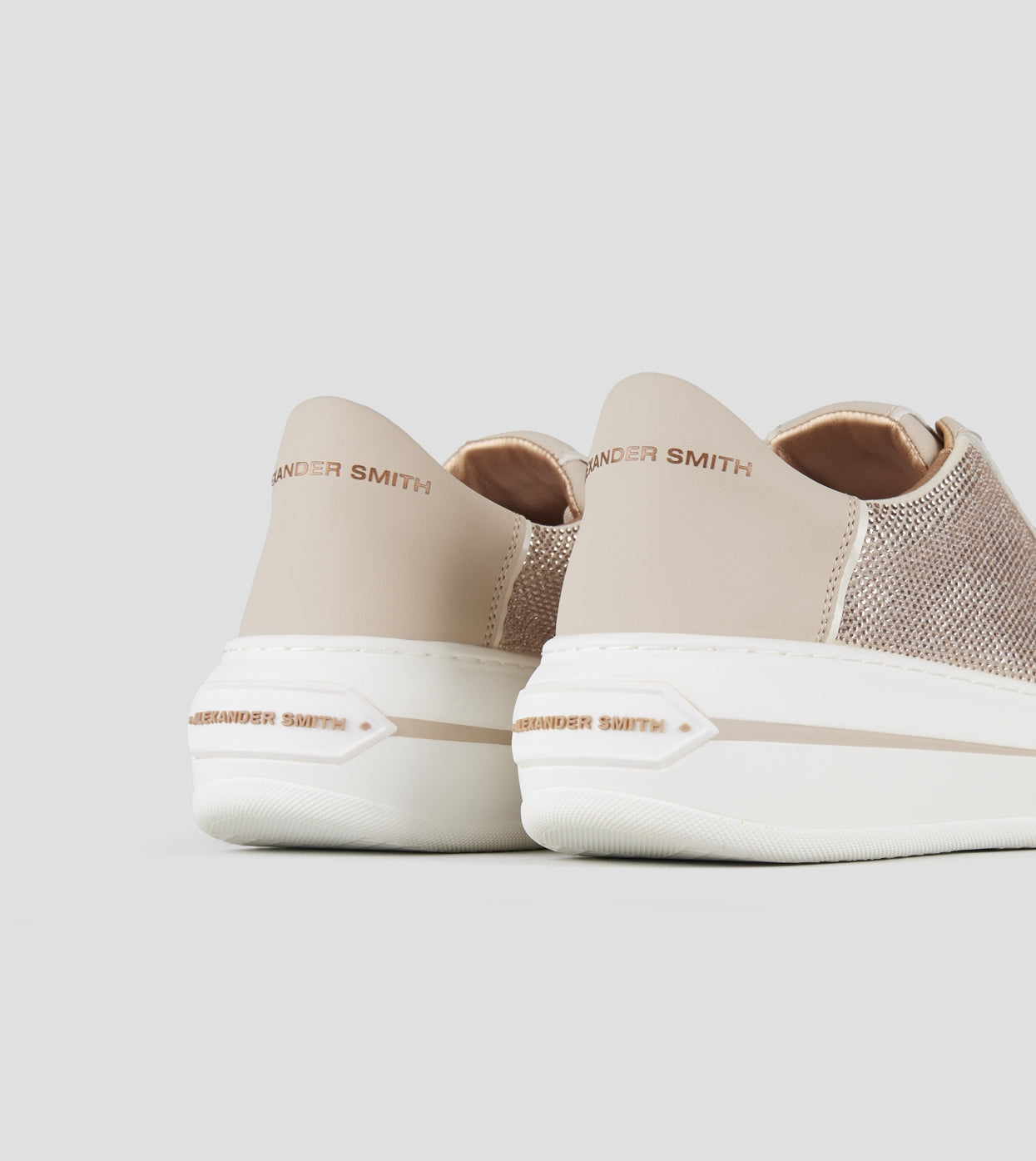 SNEAKERS IN PELLE - CALZATURE - Due Piedi