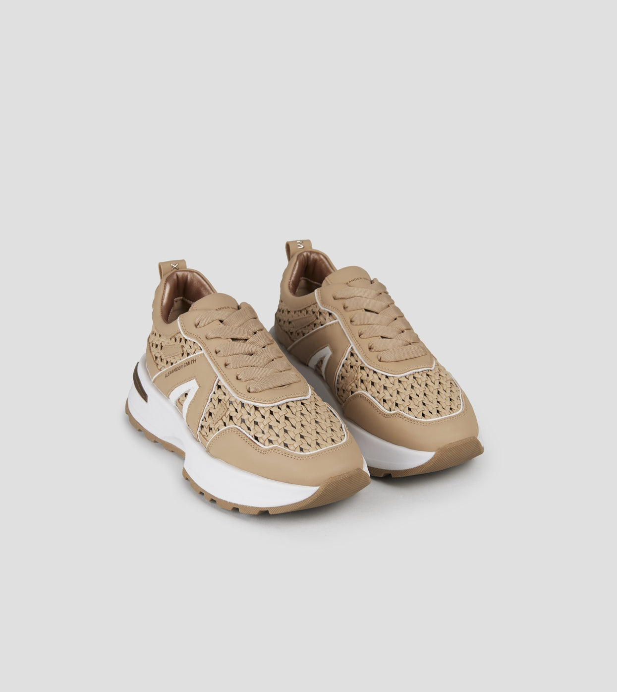 SNEAKERS IN PELLE - CALZATURE - Due Piedi