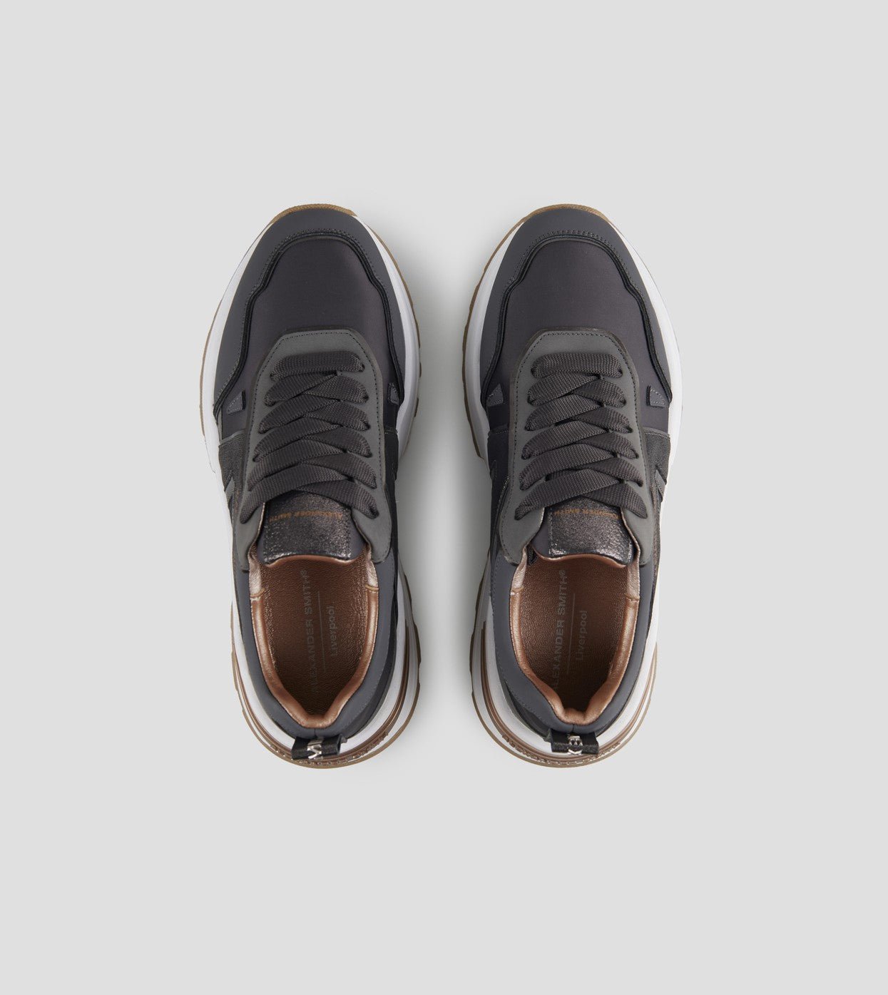 SNEAKERS IN PELLE - CALZATURE - Due Piedi