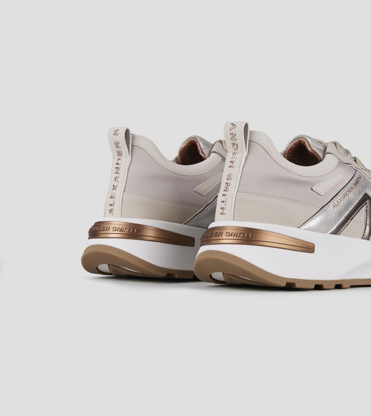 SNEAKERS IN PELLE - CALZATURE - Due Piedi