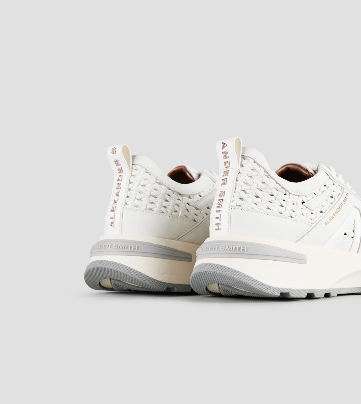 SNEAKERS IN PELLE - CALZATURE - Due Piedi