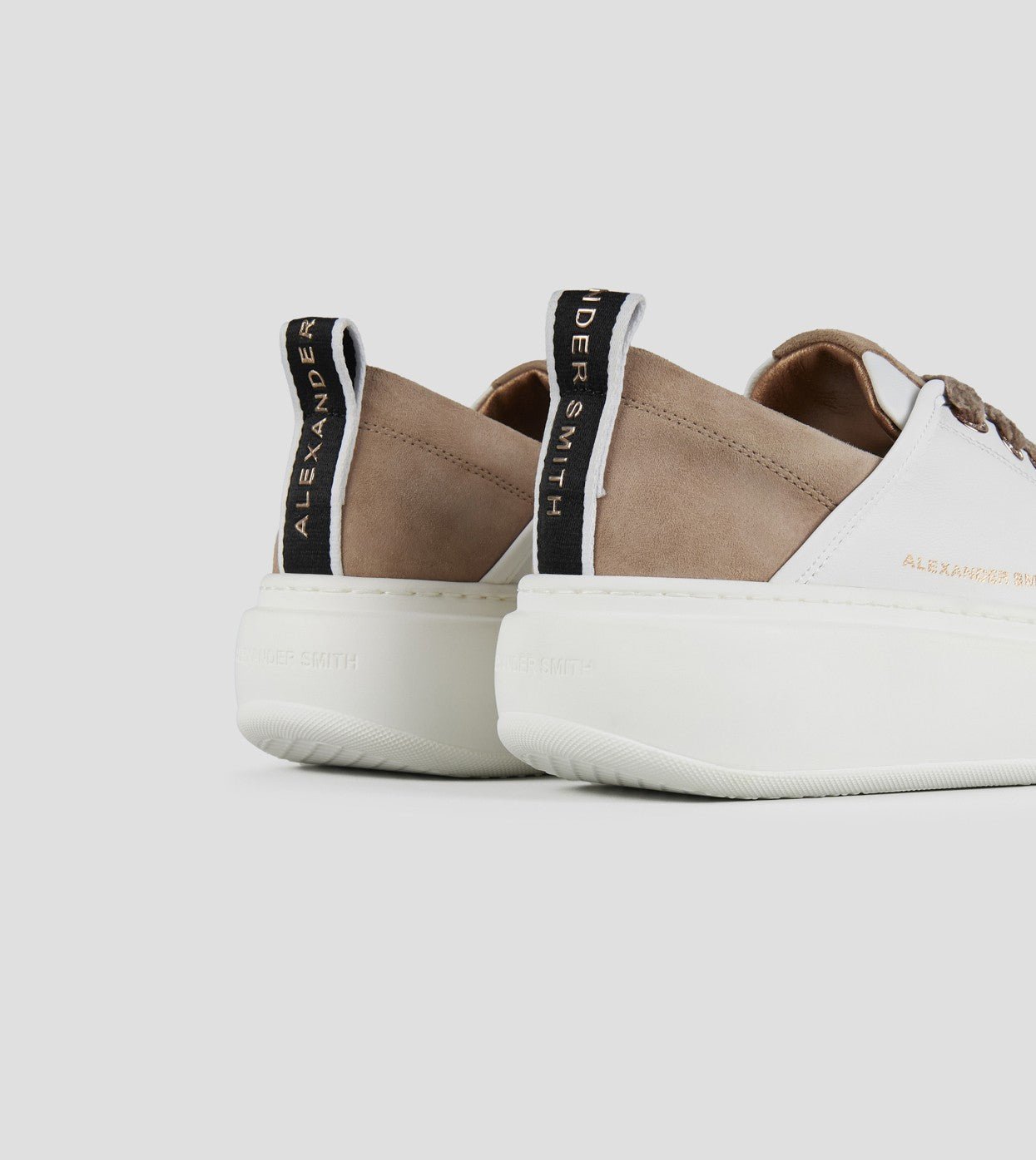 SNEAKERS IN PELLE - CALZATURE - Due Piedi