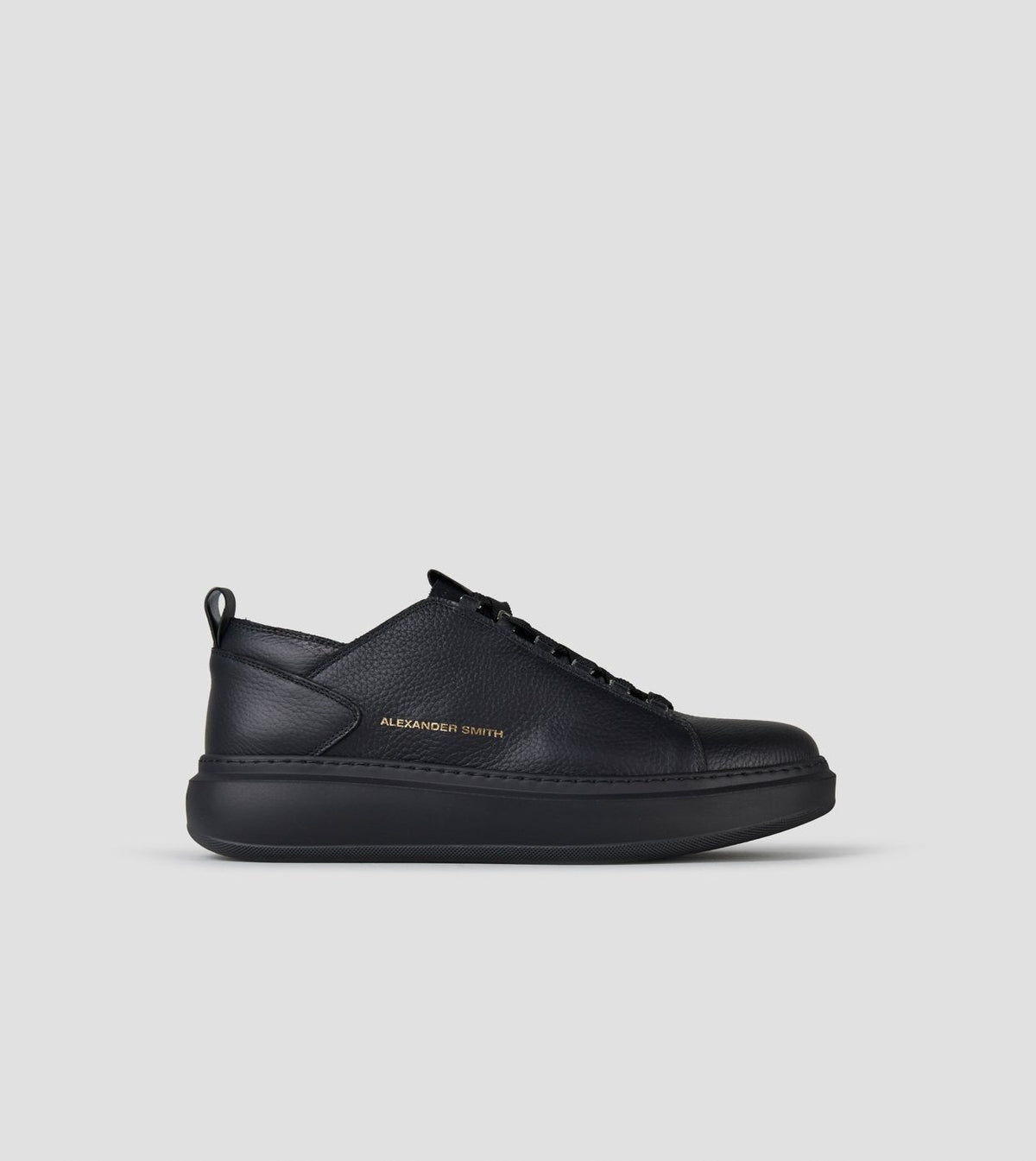 SNEAKERS IN PELLE - CALZATURE - Due Piedi