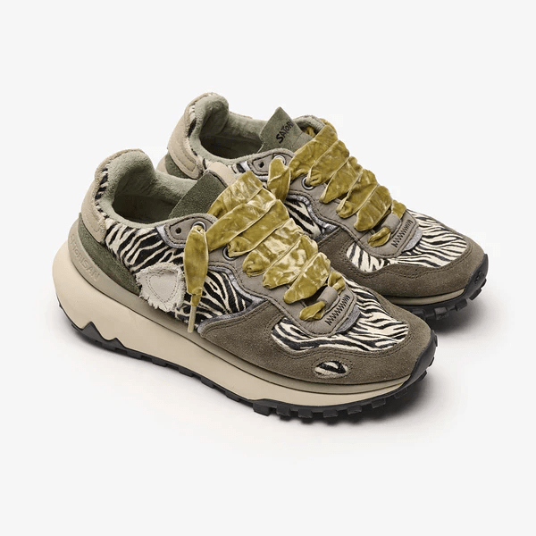 SNEAKERS IN PELLE - CALZATURE - Due Piedi