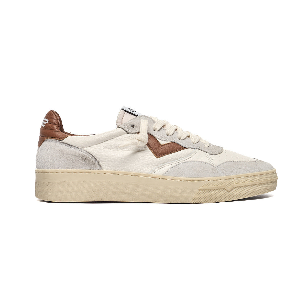 SNEAKERS IN PELLE - CALZATURE - Due Piedi