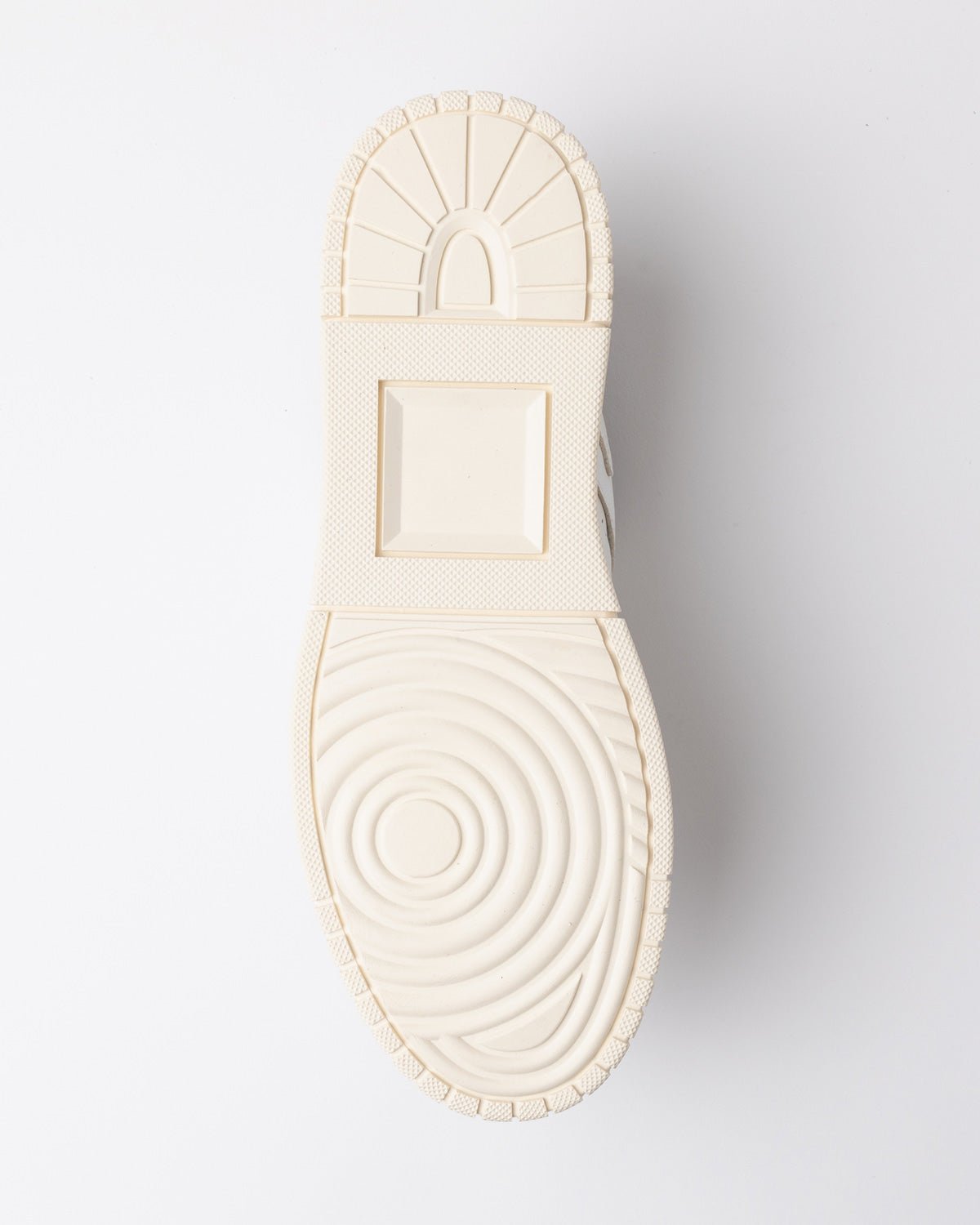 SNEAKERS IN PELLE - CALZATURE - Due Piedi