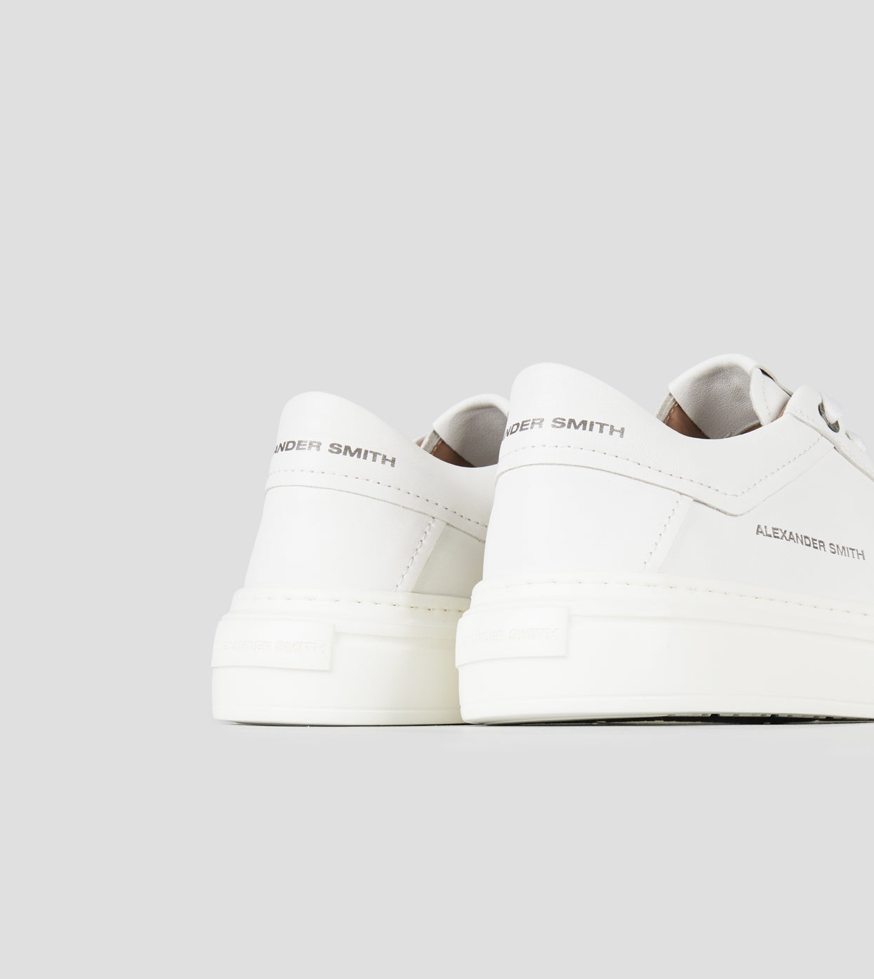 SNEAKERS IN PELLE - CALZATURE - Due Piedi