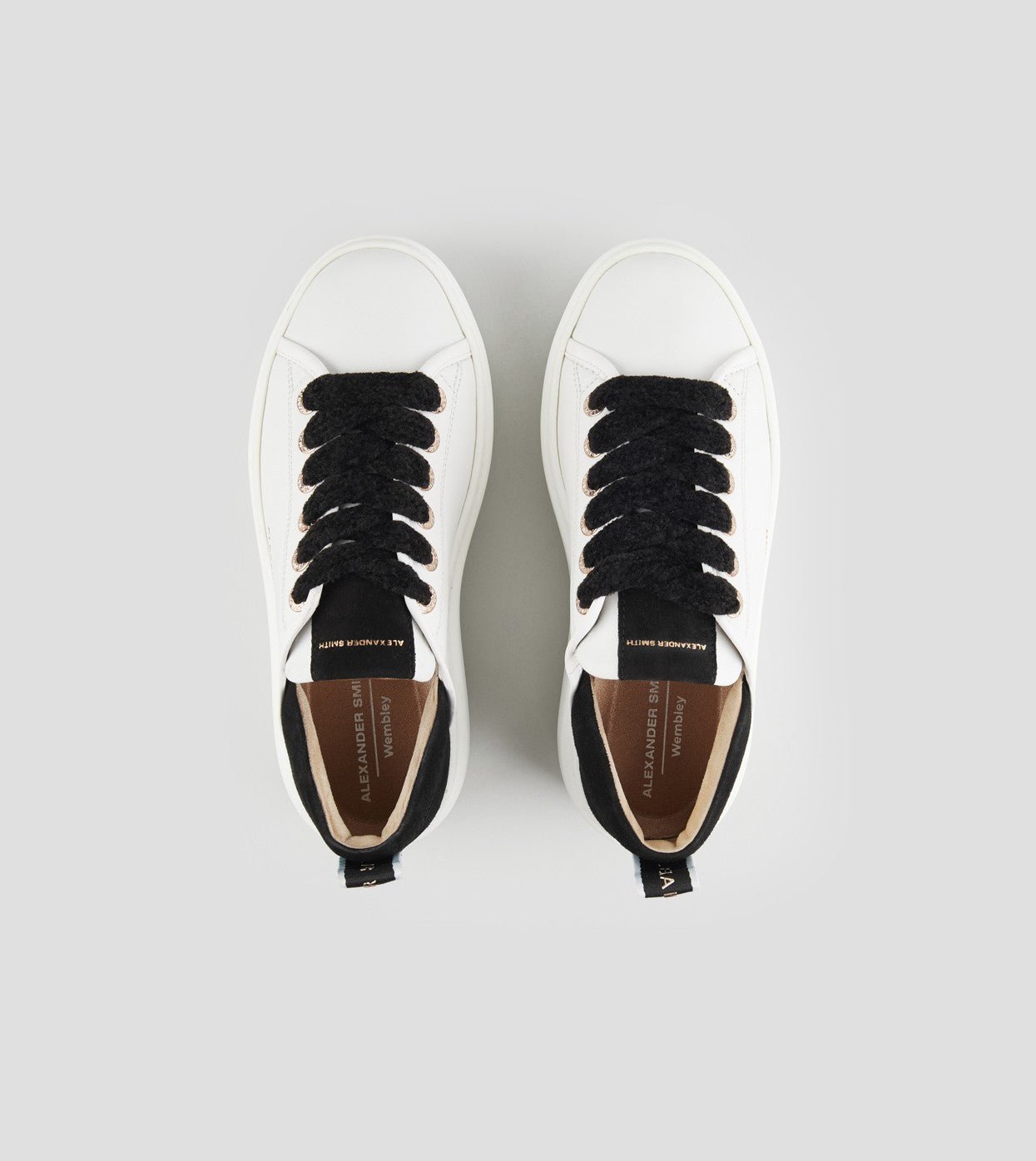SNEAKERS IN PELLE - CALZATURE - Due Piedi