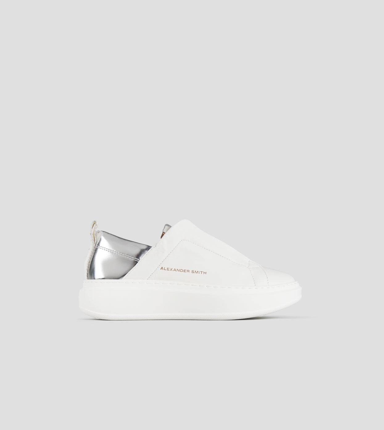 SNEAKERS IN PELLE - CALZATURE - Due Piedi
