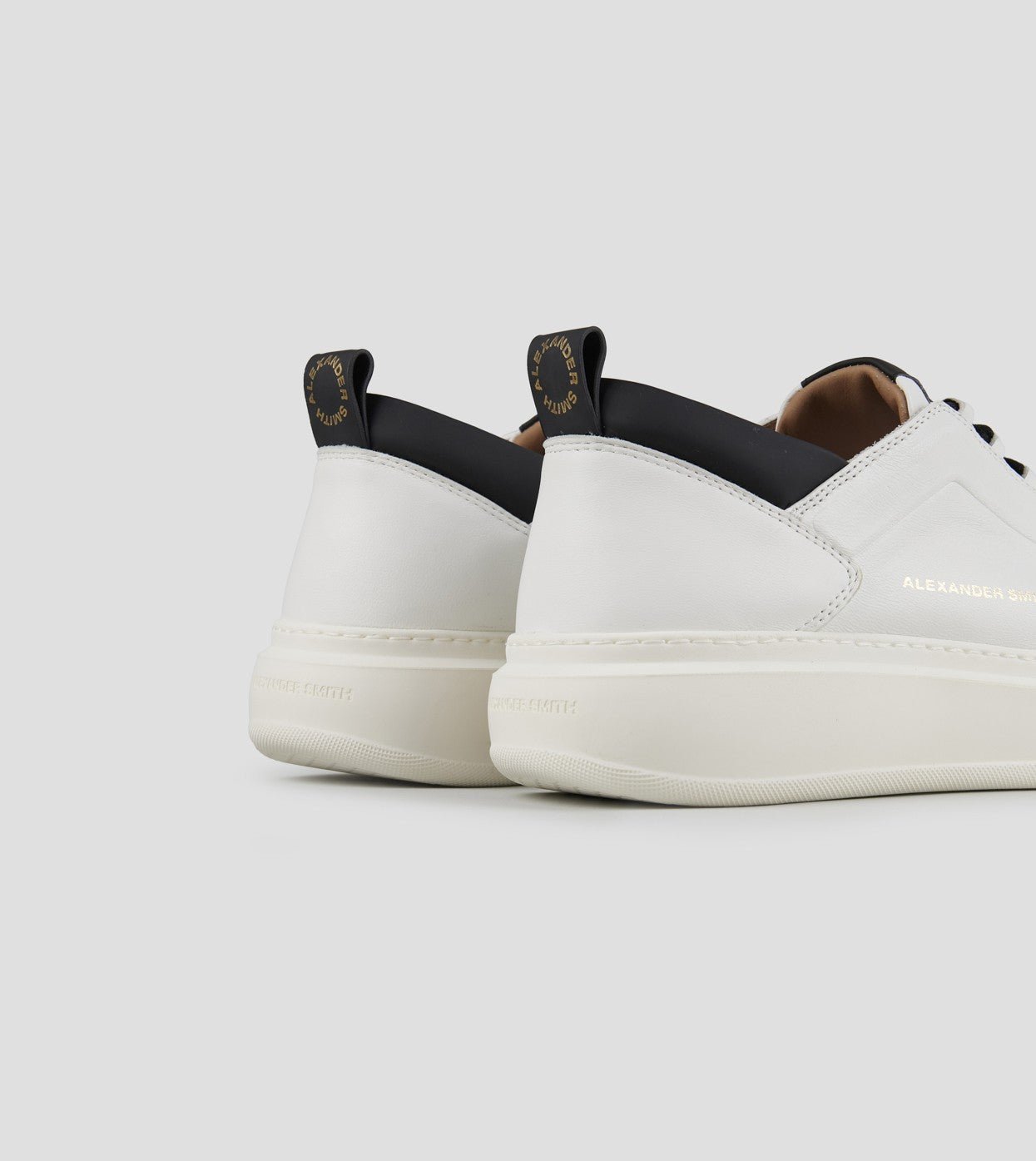 SNEAKERS IN PELLE - CALZATURE - Due Piedi