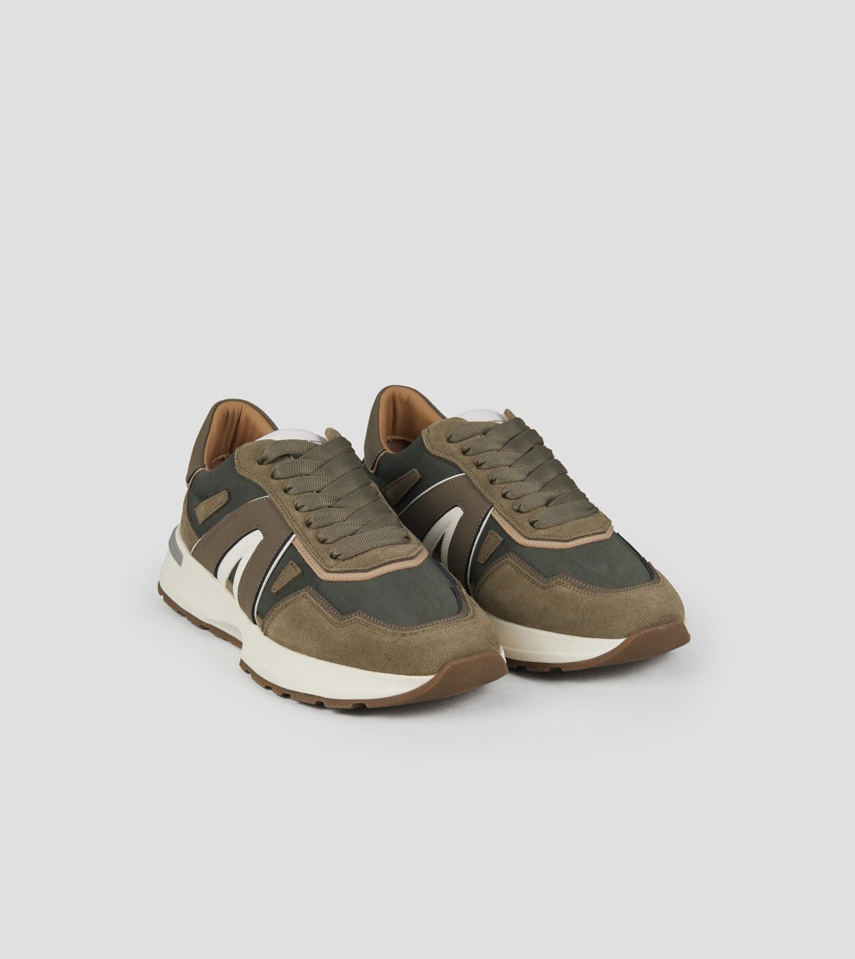 SNEAKERS IN PELLE - CALZATURE - Due Piedi