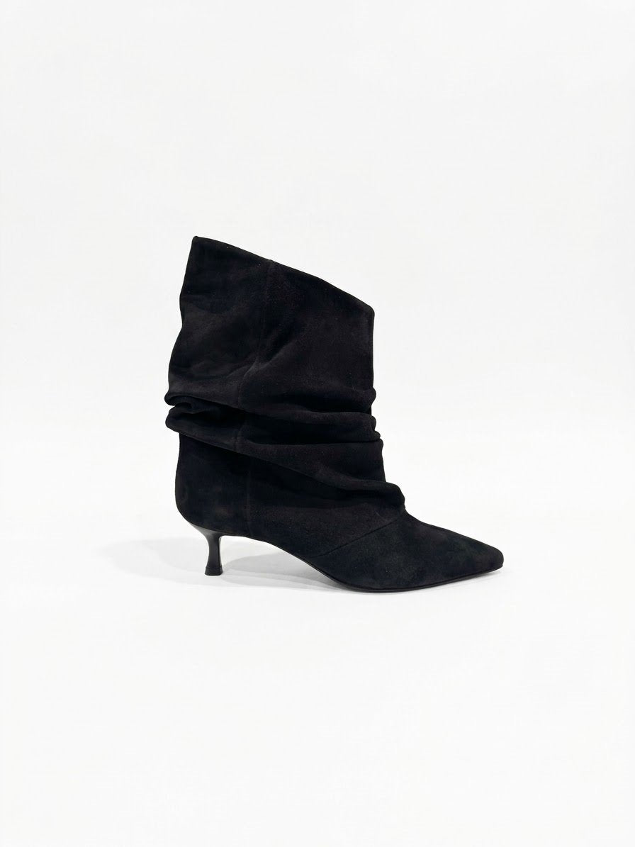STIVALETTO IN CAMOSCIO - CALZATURE - Due Piedi