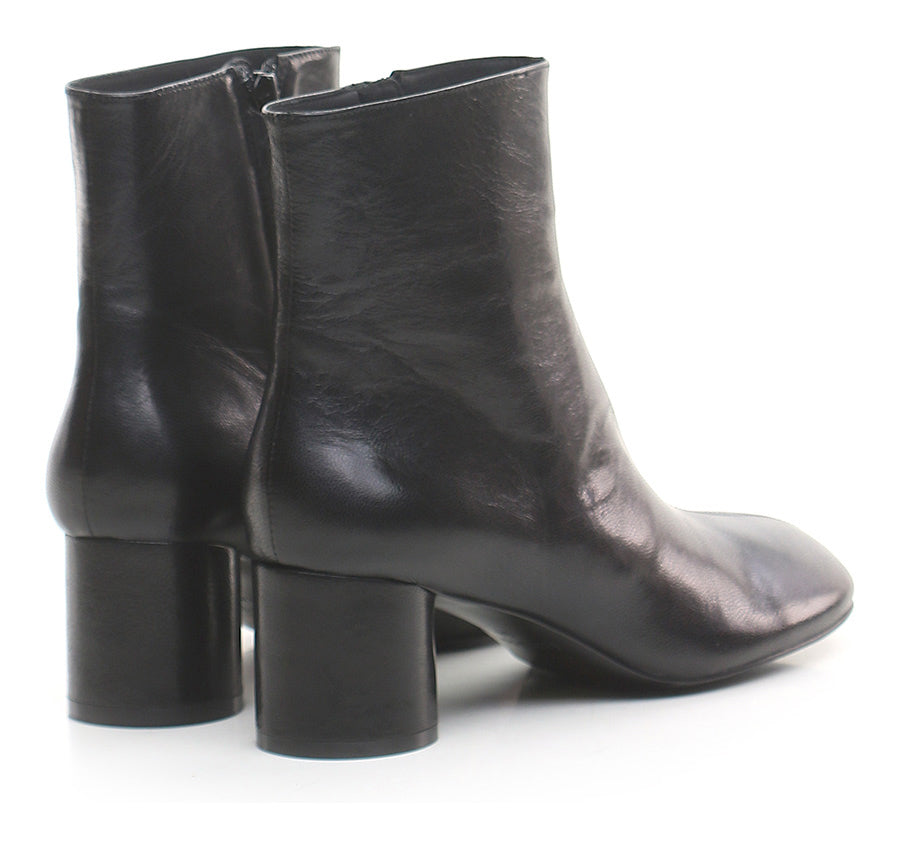 TRONCHETTO IN PELLE - CALZATURE - Due Piedi