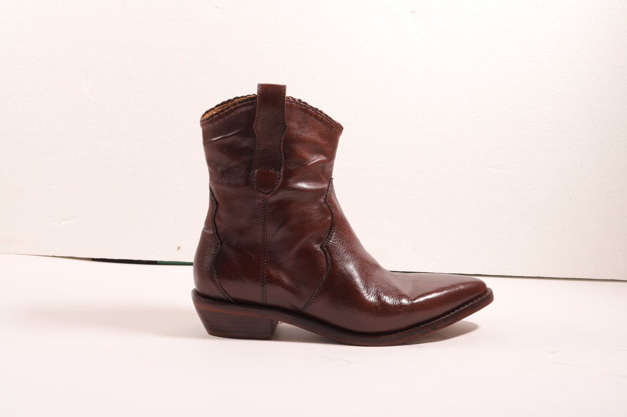 TRONCHETTO IN PELLE - CALZATURE - Due Piedi